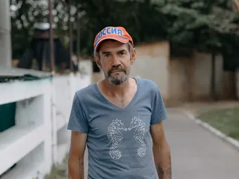 Жизнь с юности была строга к Владимиру, и он не справился. Но теперь он готов меняться