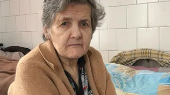 Галина Михайловна дарит радость своим пением, давайте подарим ей поддержку и заботу