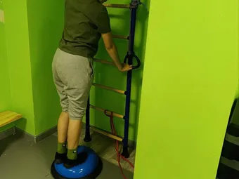 Регулярная помощь позволит Свете продолжать занятия адаптивной физкультурой