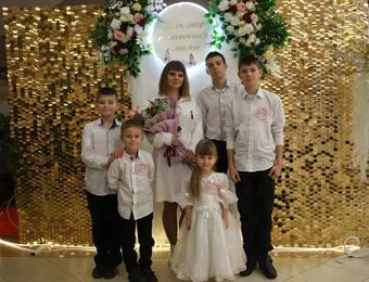 Семья Капелькиных нуждается в помощи, чтобы спасти свой разрушающийся дом