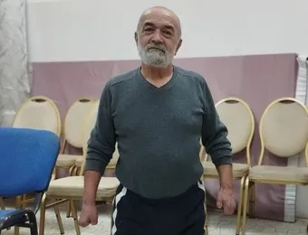 Помогите Абдулле получить документы и доступ к социальной поддержке