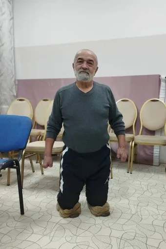 Помогите Абдулле получить документы и доступ к социальной поддержке
