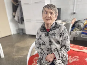 Помогите Надежде и её соседям в Доме Милосердия ощутить больше тепла