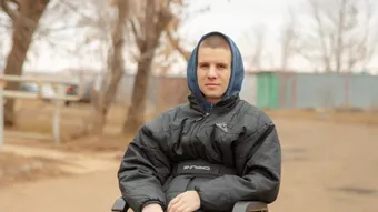 Владиславу нужно заново научиться ходить, чтобы помогать людям