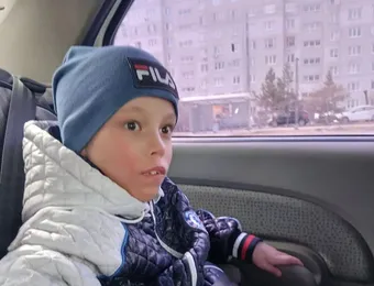 Помоги Ване продолжать занятия по альтернативной коммуникации