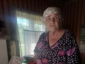 Помогите 79-летней Людмиле Андреевне заменить окна в доме и купить новый холодильник