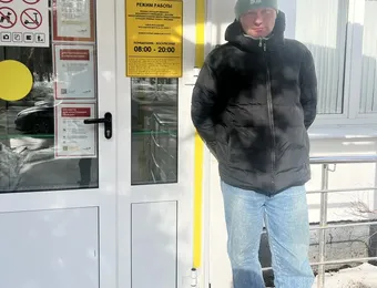 Ивану 30 лет, и он проходит реабилитацию, чтобы вернуться к нормальной жизни