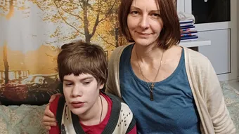 Волонтёры дают маме время на себя — поддержать нашу работу