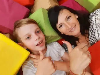 Помогите детям из семей, где есть насилие, обрести спокойствие