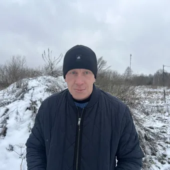 Я не валяюсь под забором