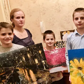 Помогите Анне и её детям обрести дом! 