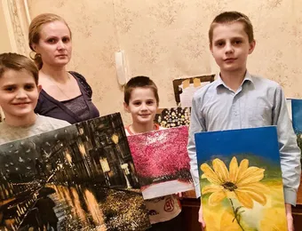 Помогите Анне и её детям обрести дом! 