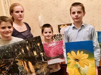 Помогите Анне и её детям обрести дом! 