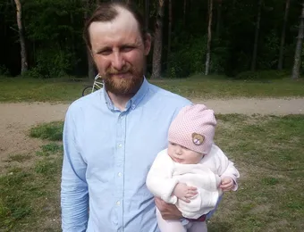 Большая семья мечтает о доме, где будет уютно и тепло