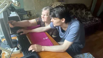 Современные технологии для всех: поддержите обучение пожилых людей, которое прошла и Дина